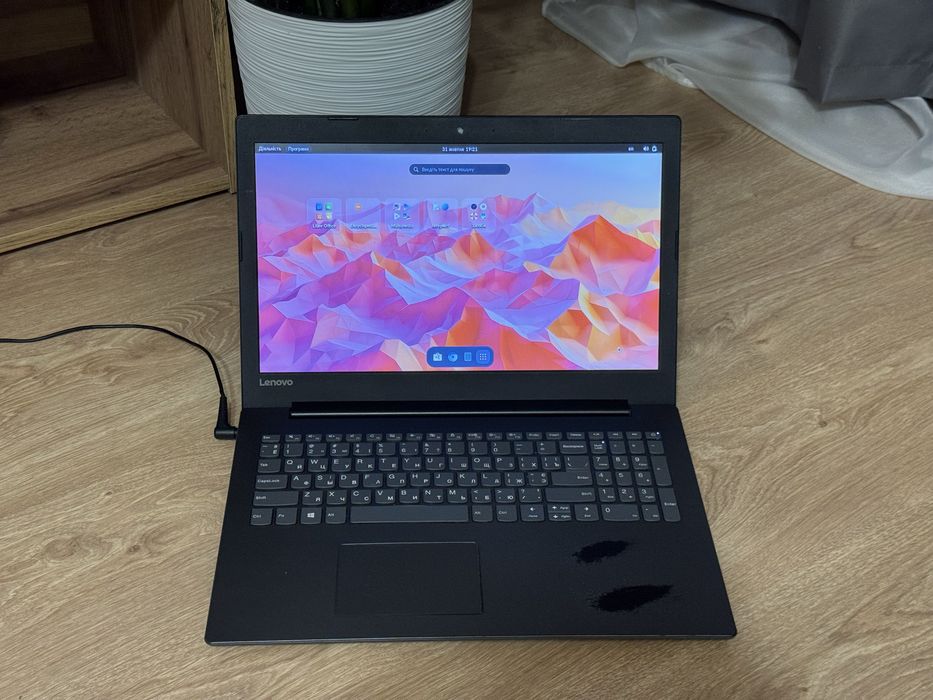 Lenovo 320-15IAP/ 15.6” / 4 ГБ ОЗУ / HDD / INTEL