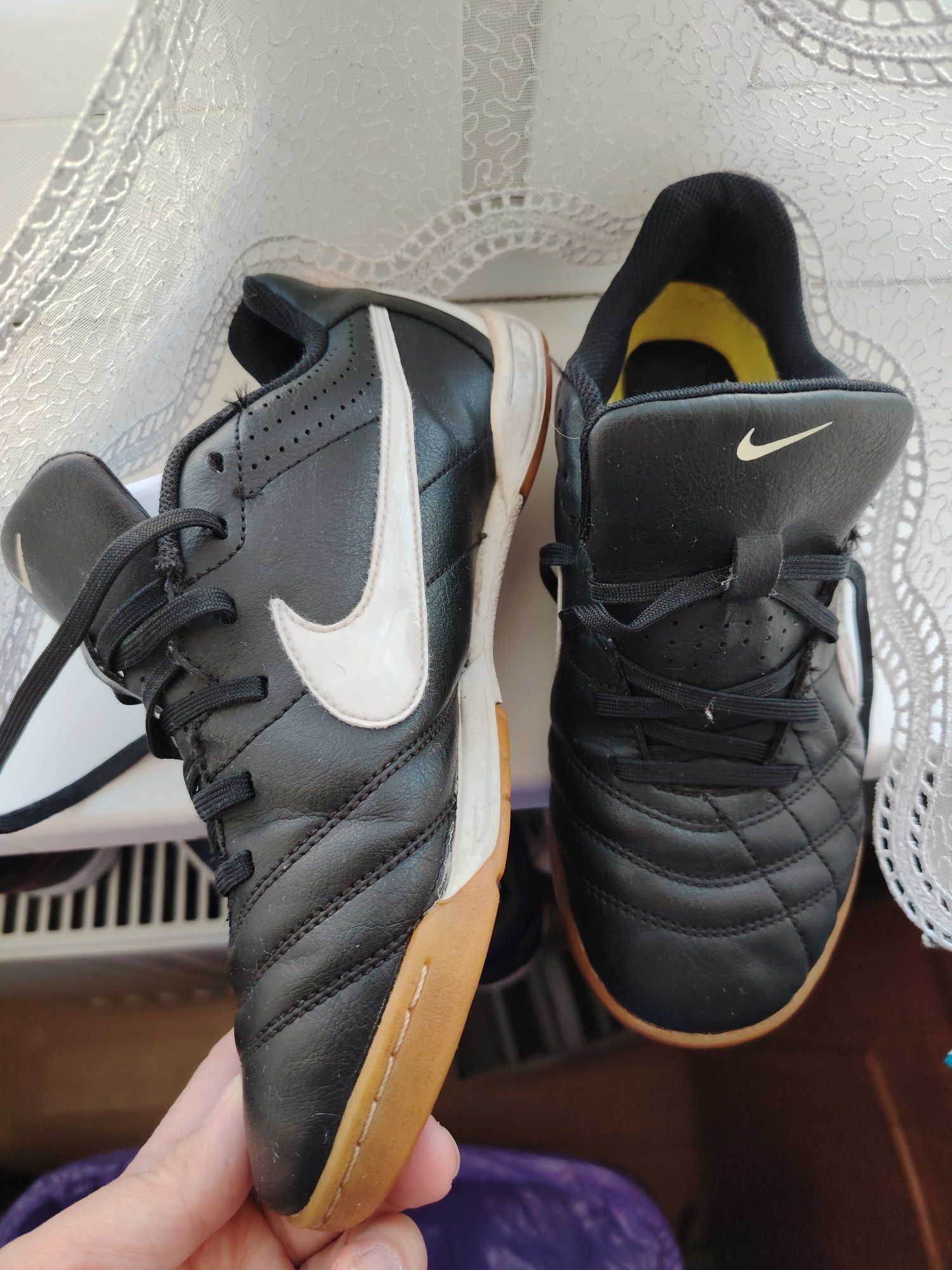 Бутсы подросток детские натуральная кожа. Оригинал. NIKE 36р