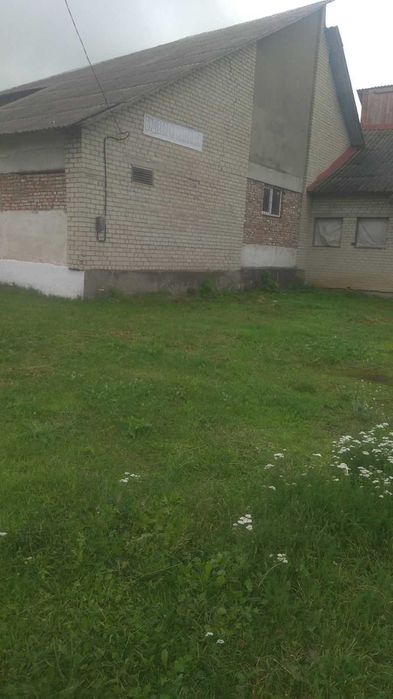 Комерційне приміщення 350 кв.м.