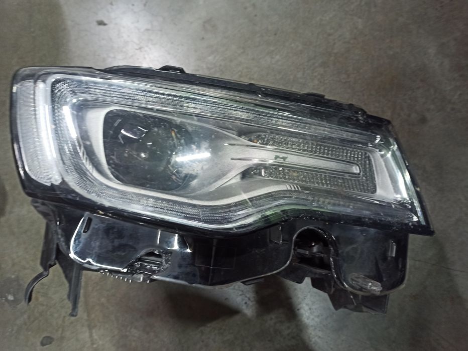 Фара jeep Grand sheroke