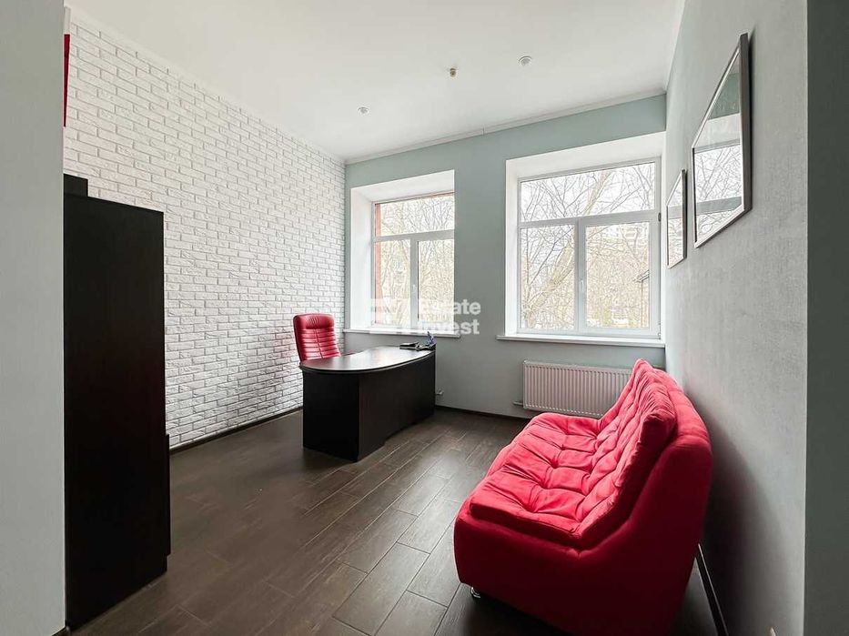 Продам ОСЗ в приближенном к центру районе, по адресу: ул.Малиновского.