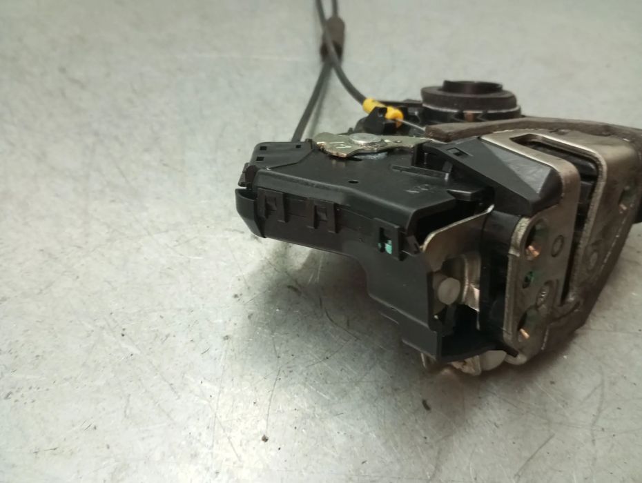 Fechadura / fecho porta frente direito TOYOTA Hilux VII Pick Up (_N1_,