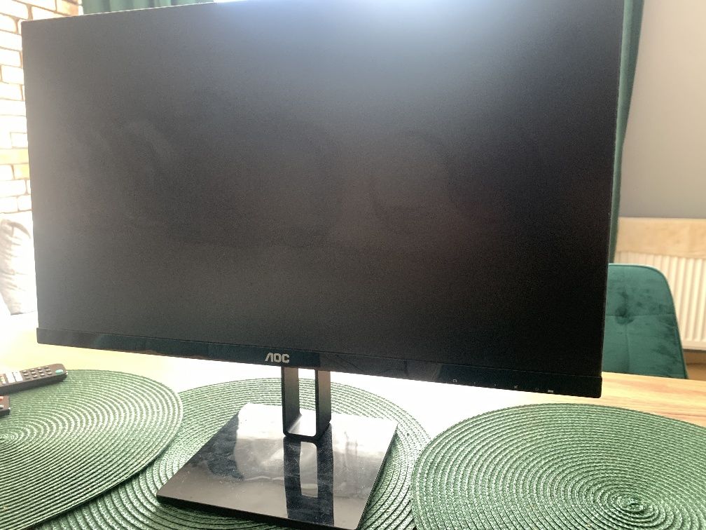 Monitor AOC 24V2Q