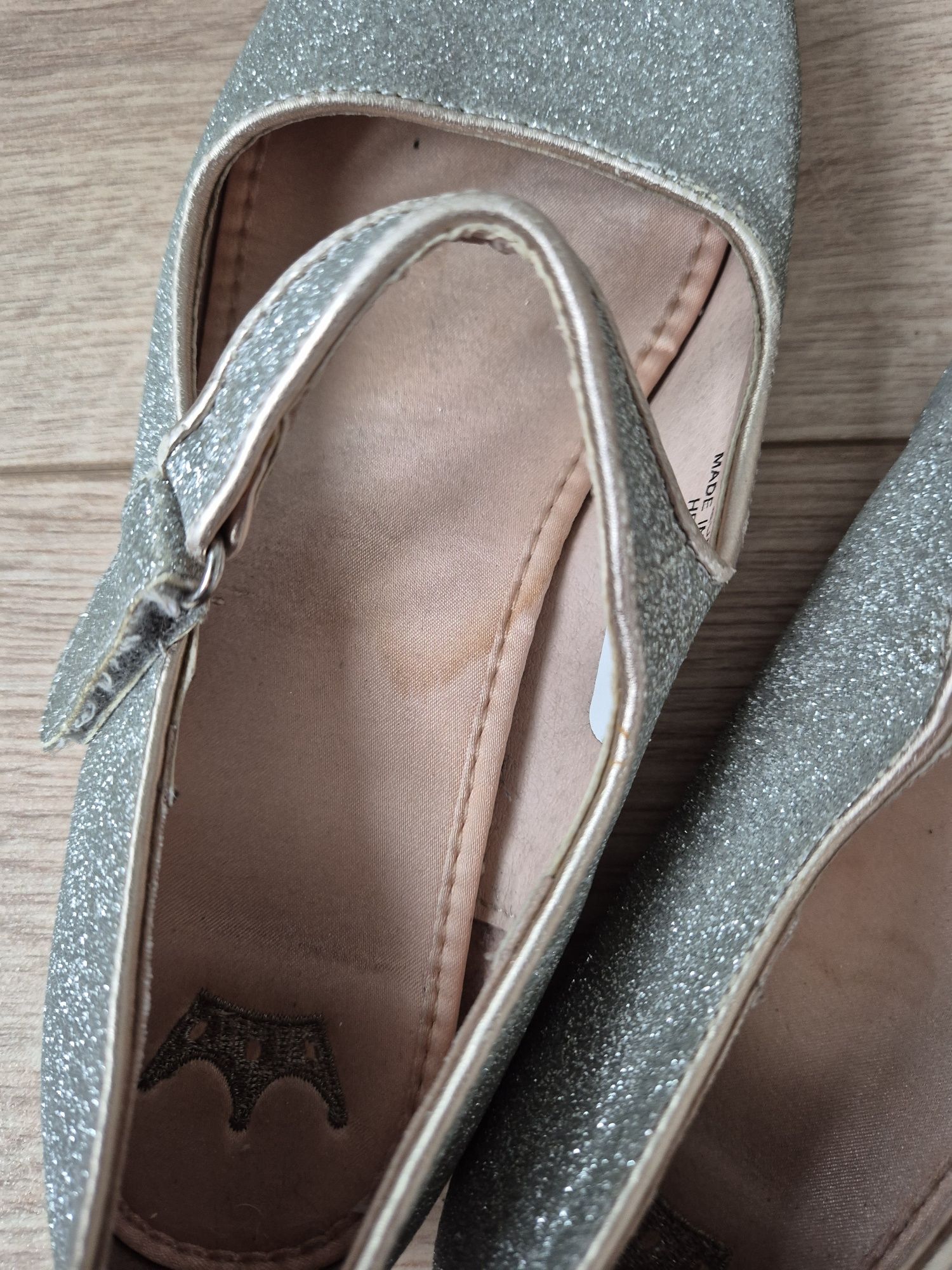Balerinki baleriny brokatowe srebrne H&M 33 używane