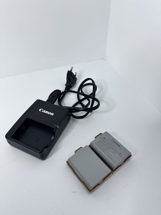 Máquina fotográfica Canon EOS 500D