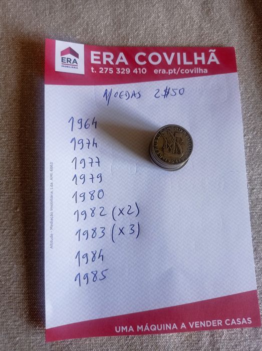 Conjunto de moedas antigas