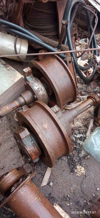 Продам тали,тельферы,концевые опорные балки,редукторы колеса кран-балк