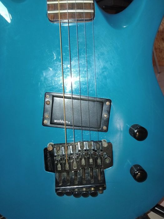 Guitarra Elétrica (com) ou (sem) estojo rígido