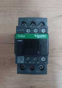 Stycznik mocy Schneider TeSys LC1D32 P5