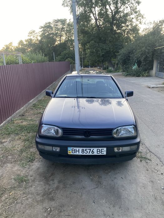 Продам гольф 3 1.8