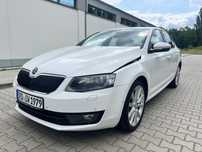Skoda Octavia 1.8 TSI 180KM DSG Sedan / Xenon Ledy Navi Alcantara / Nowe Opony