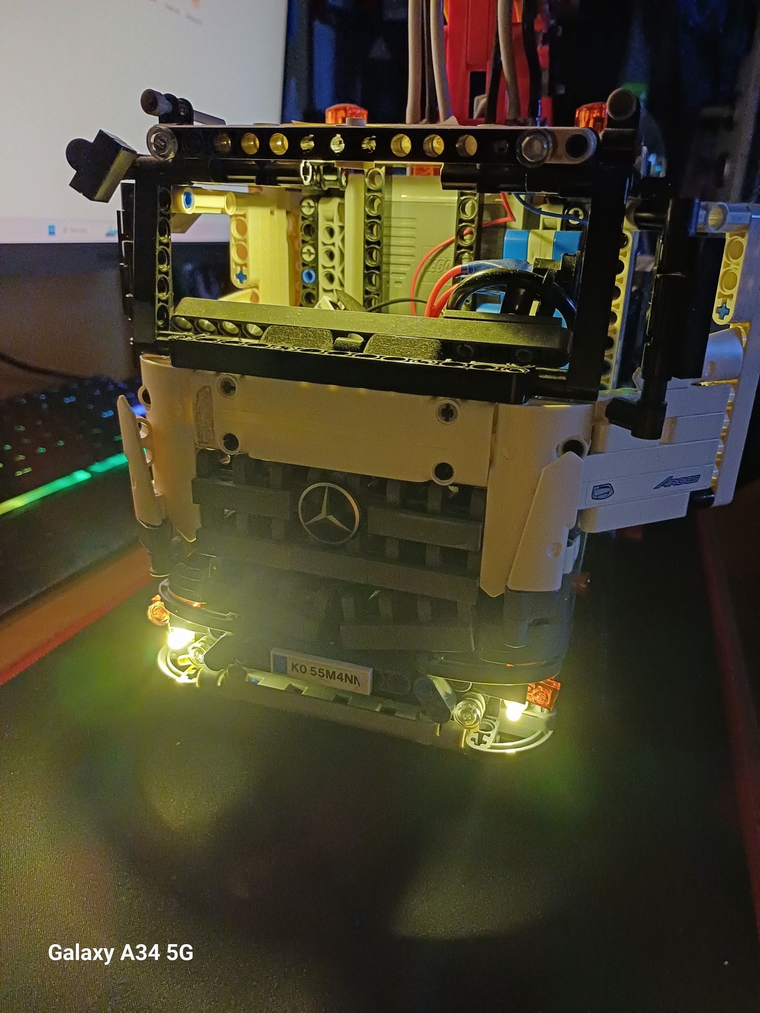 Lego technic mercedes 42043 z oświetleniem
