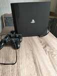 Продам Sony PlayStation 4 Pro 1 тб