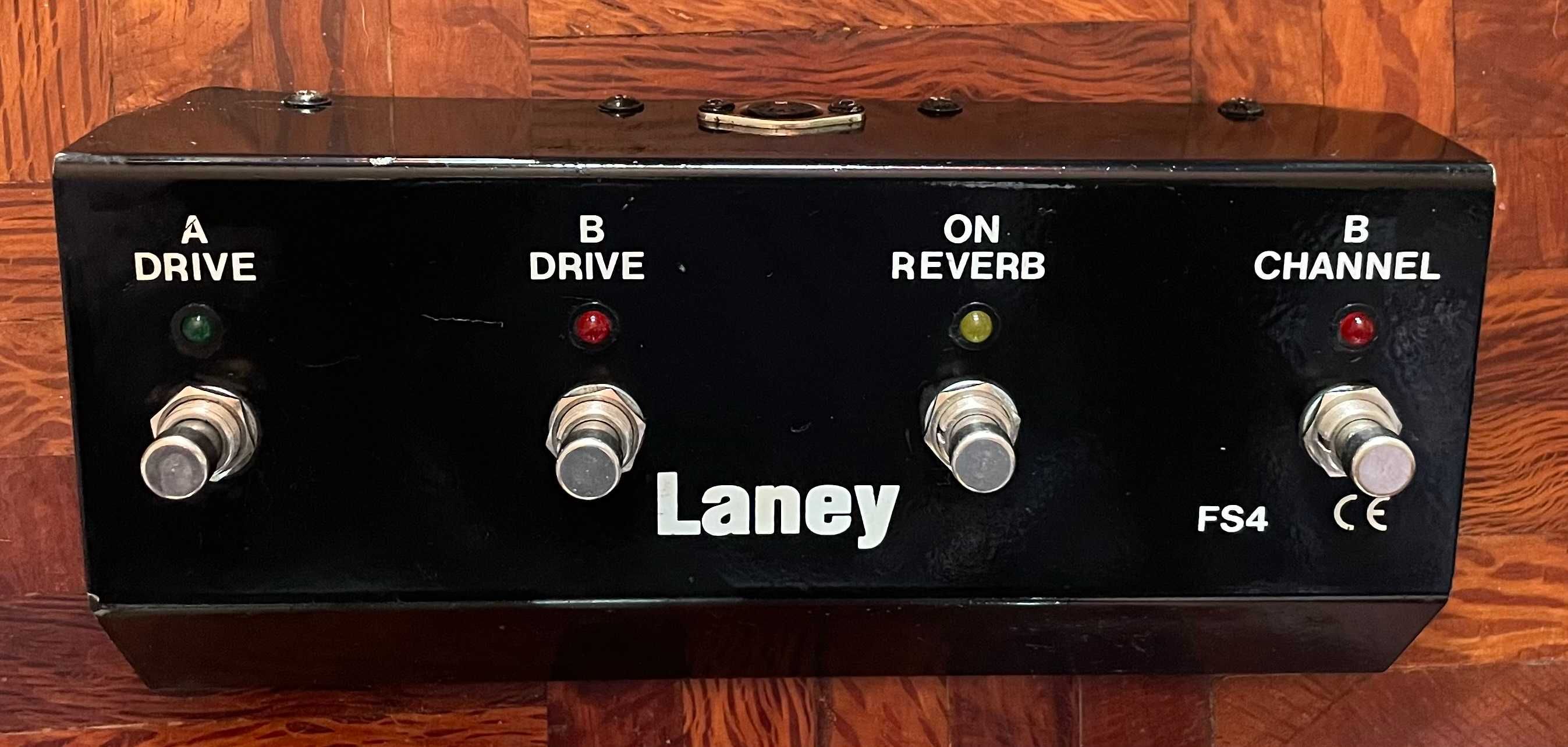 Laney VH100R + footswitch