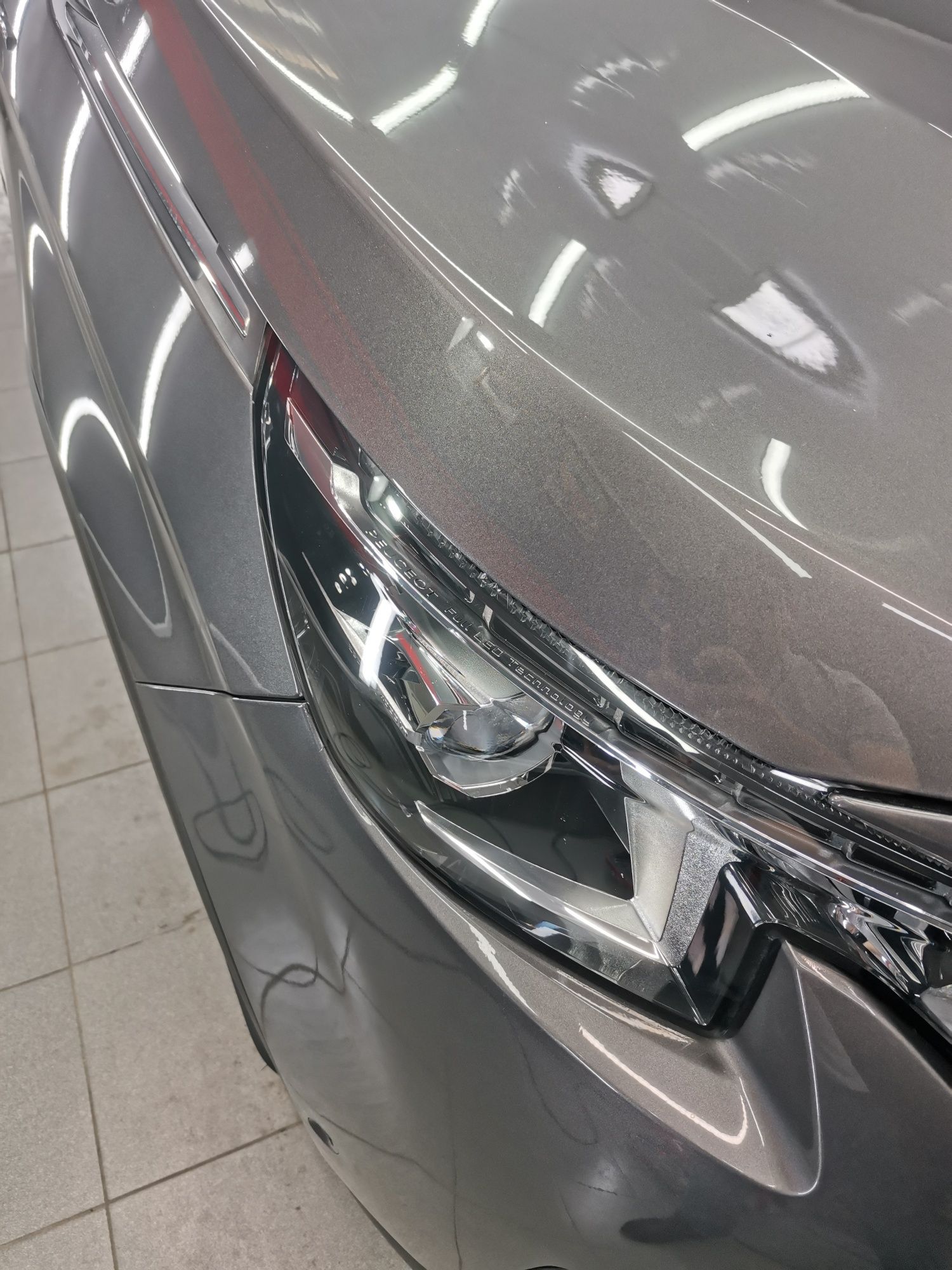 Пежо-3008 1.6 GT 2018