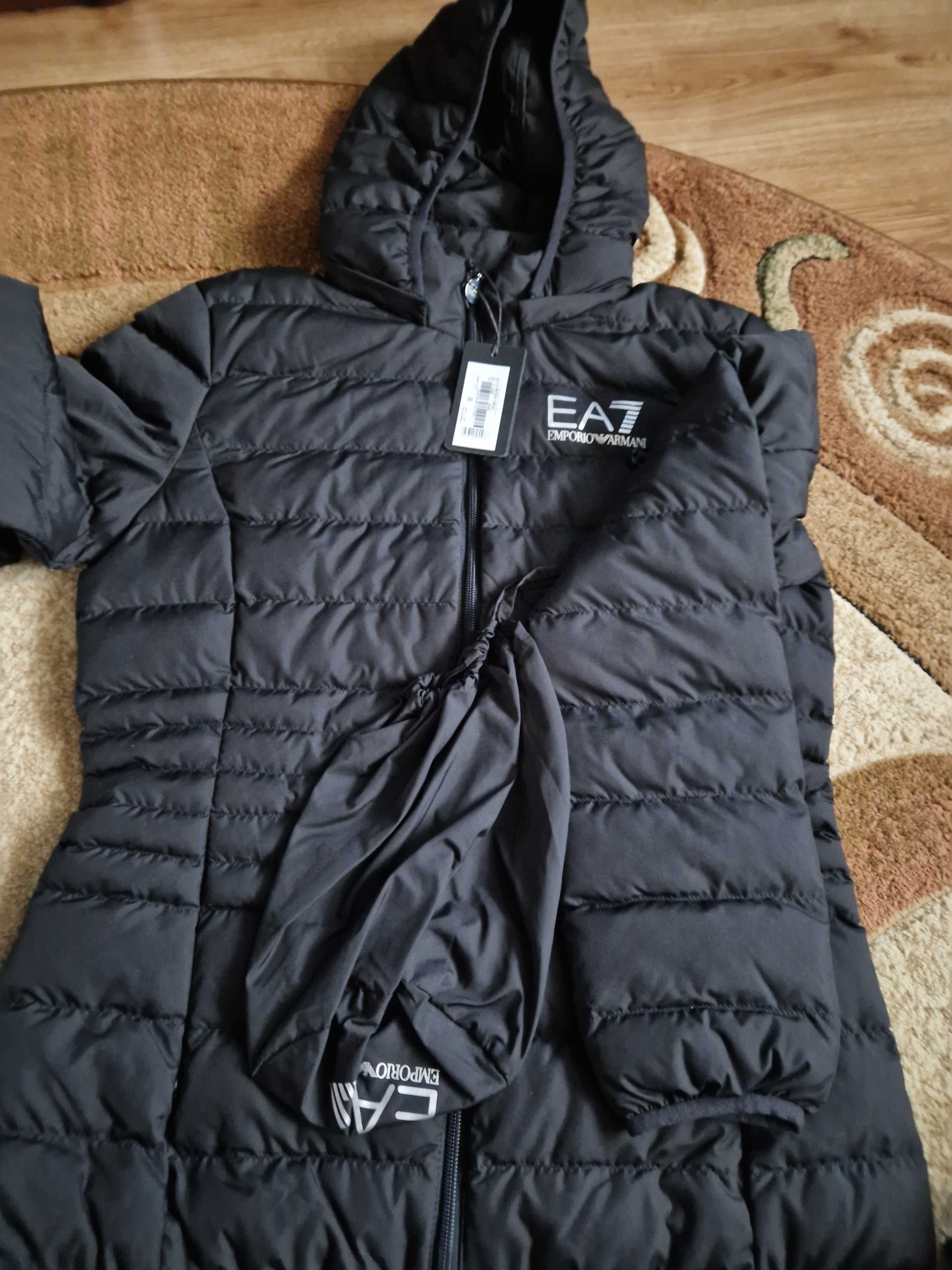 Nowa kurtka damska EA7 r L