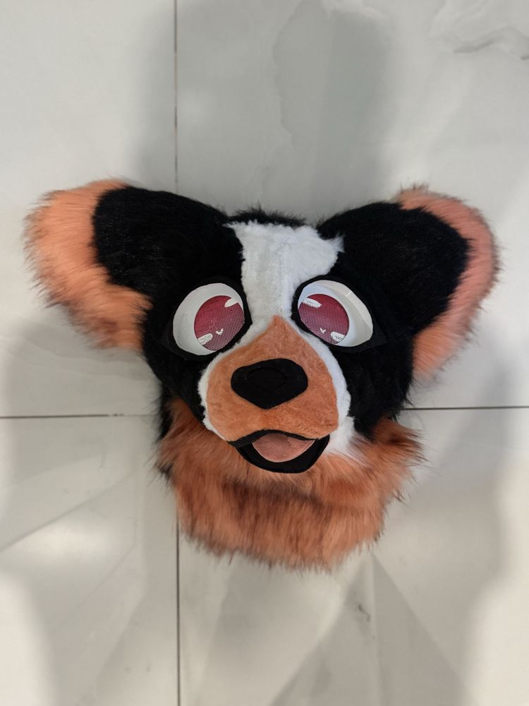 Maska furry fursuit