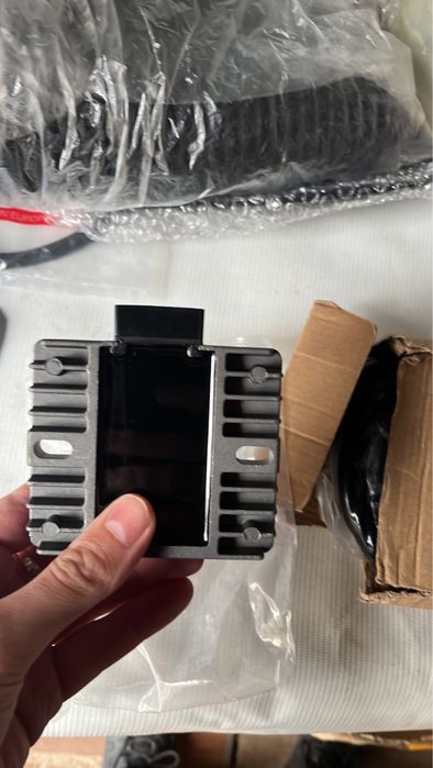 Реле регулятор напруги на ZZR600 ZX6R Vulcan