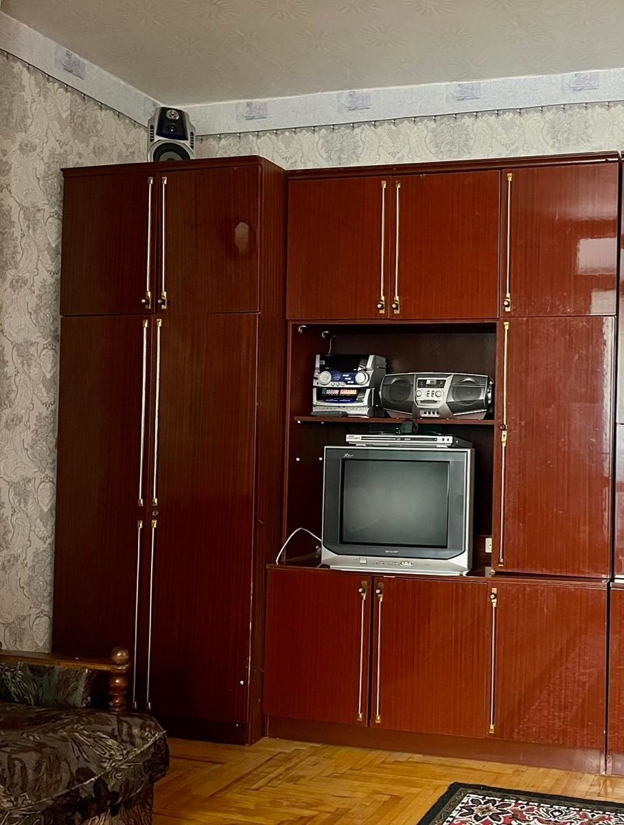 Продам стенку  3м