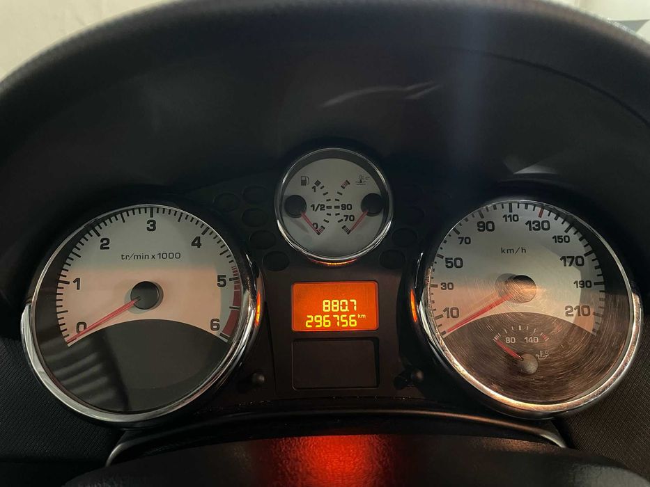 Peugeot 207 1.6Hdi - rallye réplica