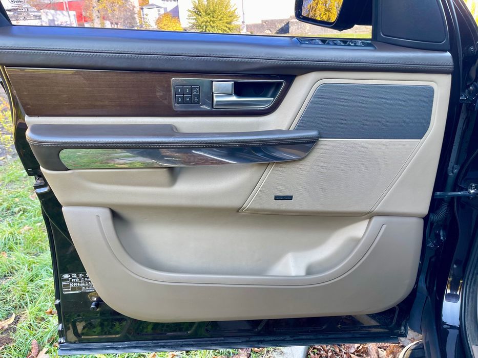 Land Rover Range Rover Sport 5.0 Supercharger Restyling Офіційне авто