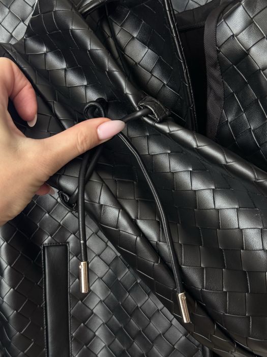 Шкіряний укорочений жакет