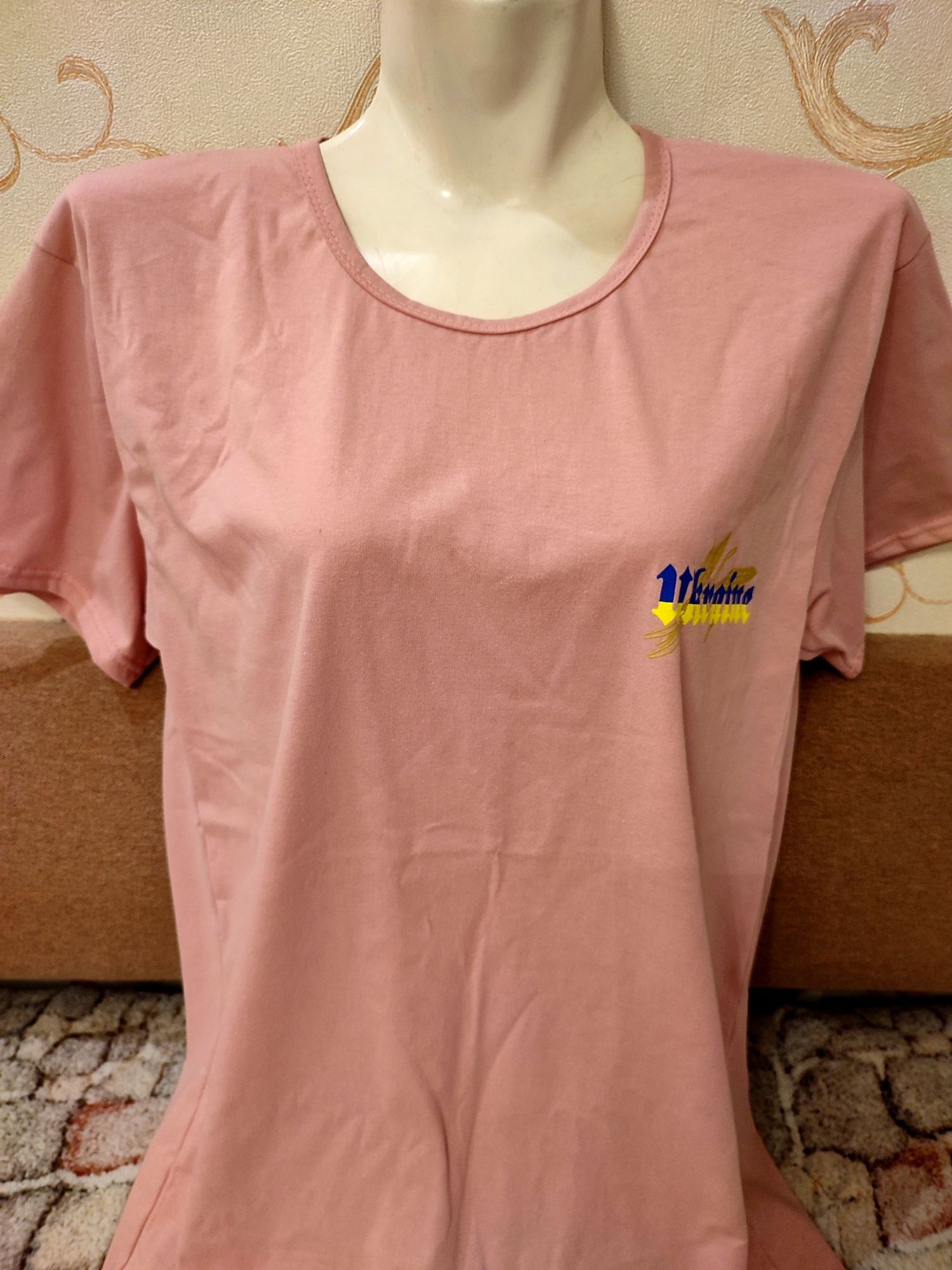 Патріотичні футболки жіночі "Вишиванка" . Опт та роздріб