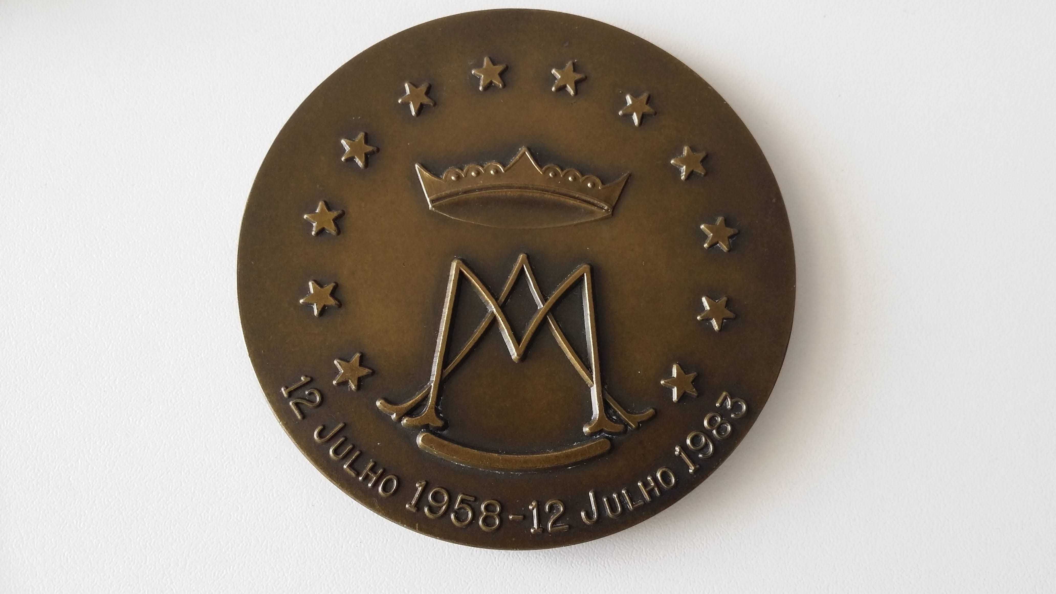 Medalha bronze comemorativa 25 anos Igreja Paroquial Amadora 1983