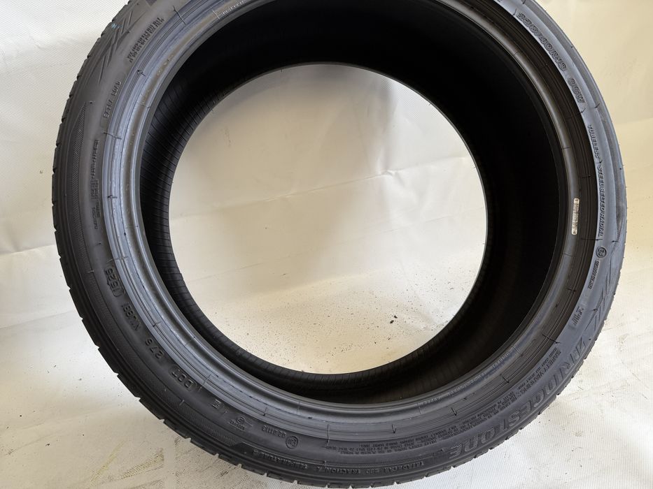 235/40/19 Bridgestone Potenza S001 96W 2025R