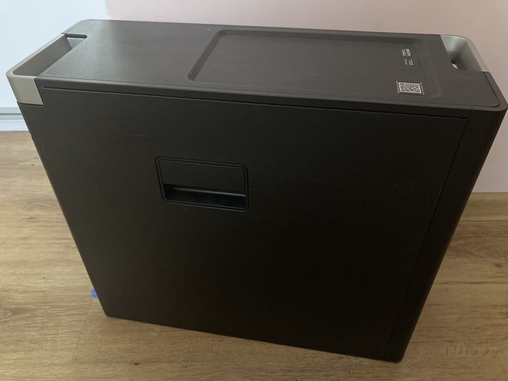Dell T5810 Xeon 32GB 3TB 240SSD M4000 W10 kieszeń