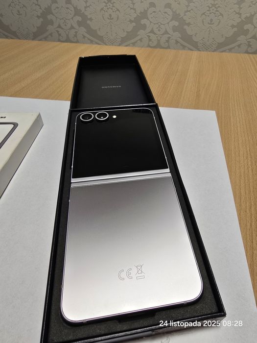 Samsung Z Flip 6 5G 12 GB/256 GB Silver gwarancja