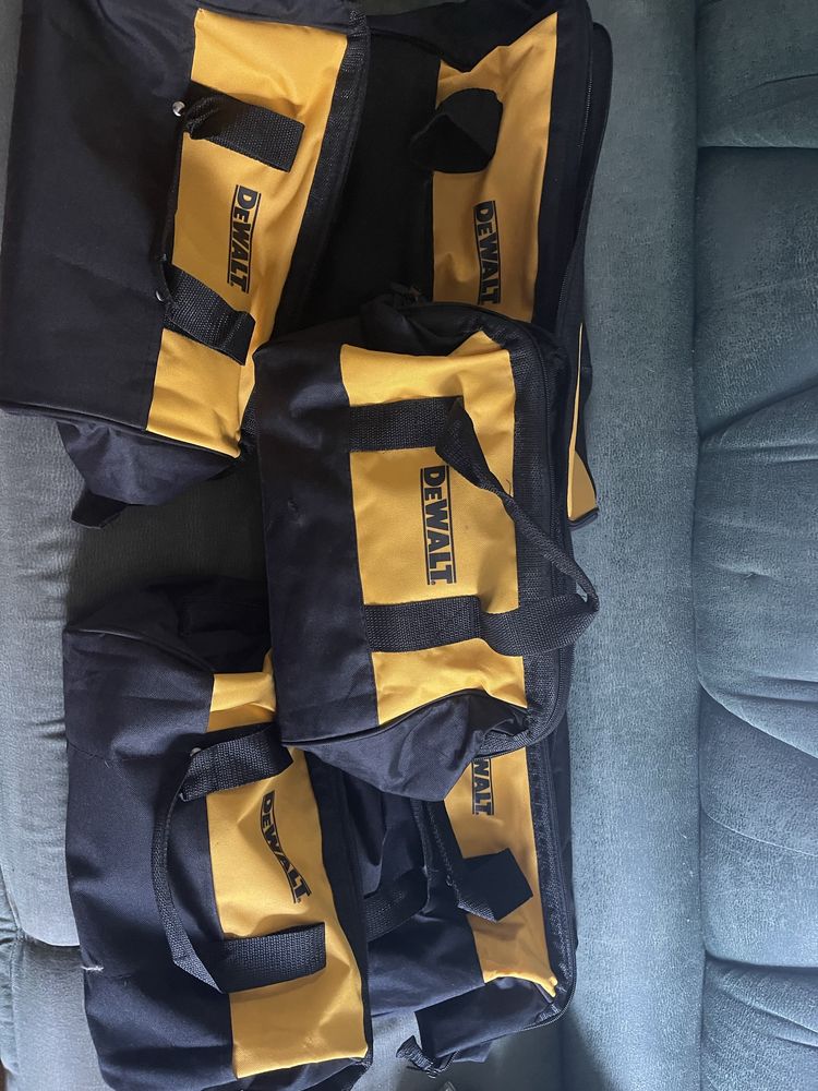 Фірмові сумки для інструменту Dewalt
