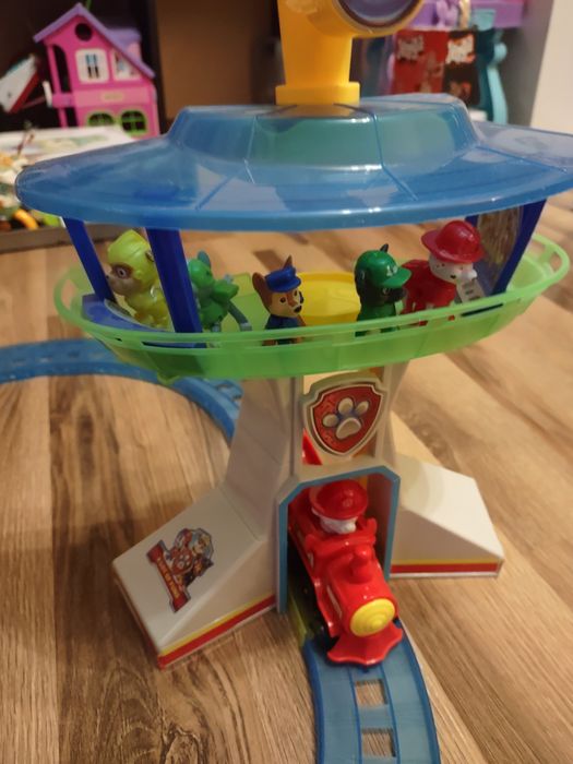 Wieża psi patrol baza