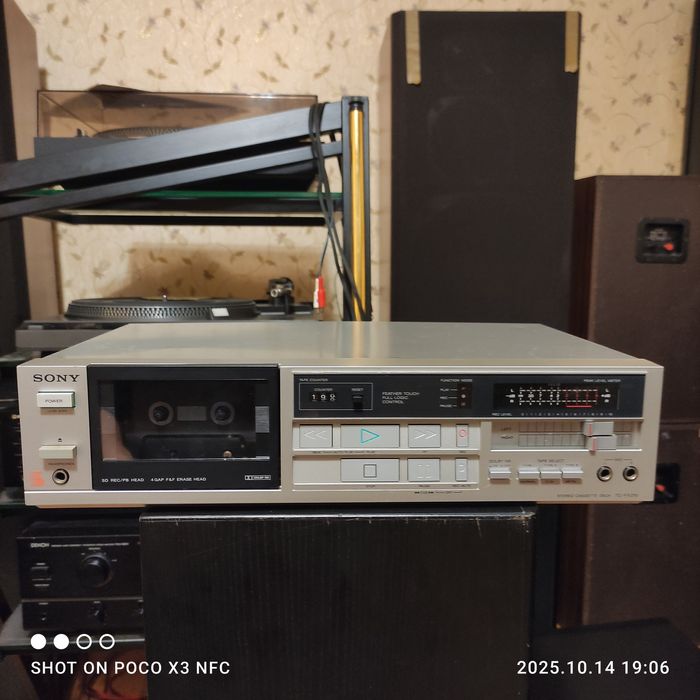 Кассетная дека SONY TC FX210