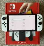 Nintendo Switch OLED, Pro Controller, NYXI Hyperion, pokrowiec/kuferek