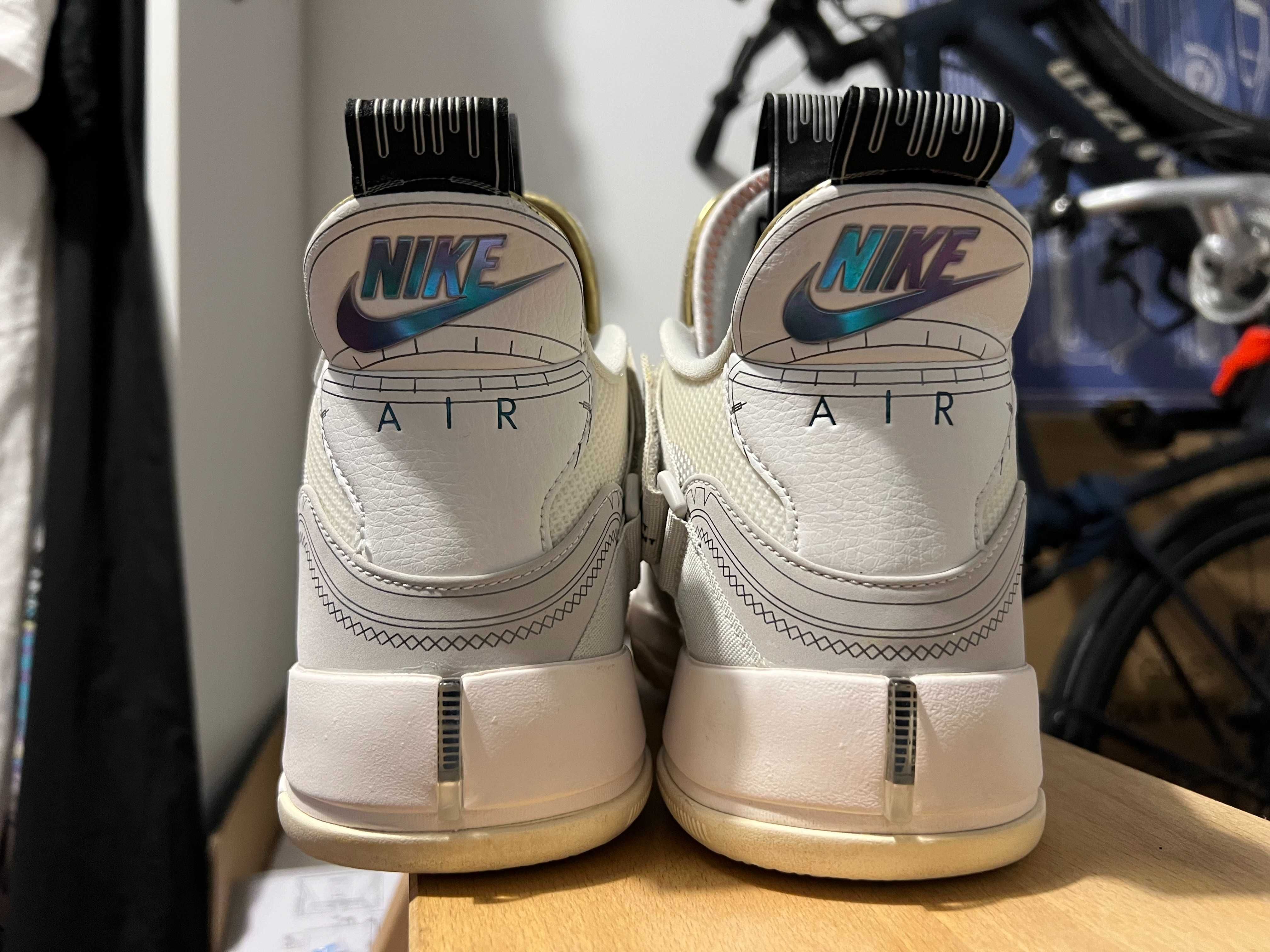 Nike Air Jordan 33 Flight Speed with FastFit System (Tamanho 42.5)
