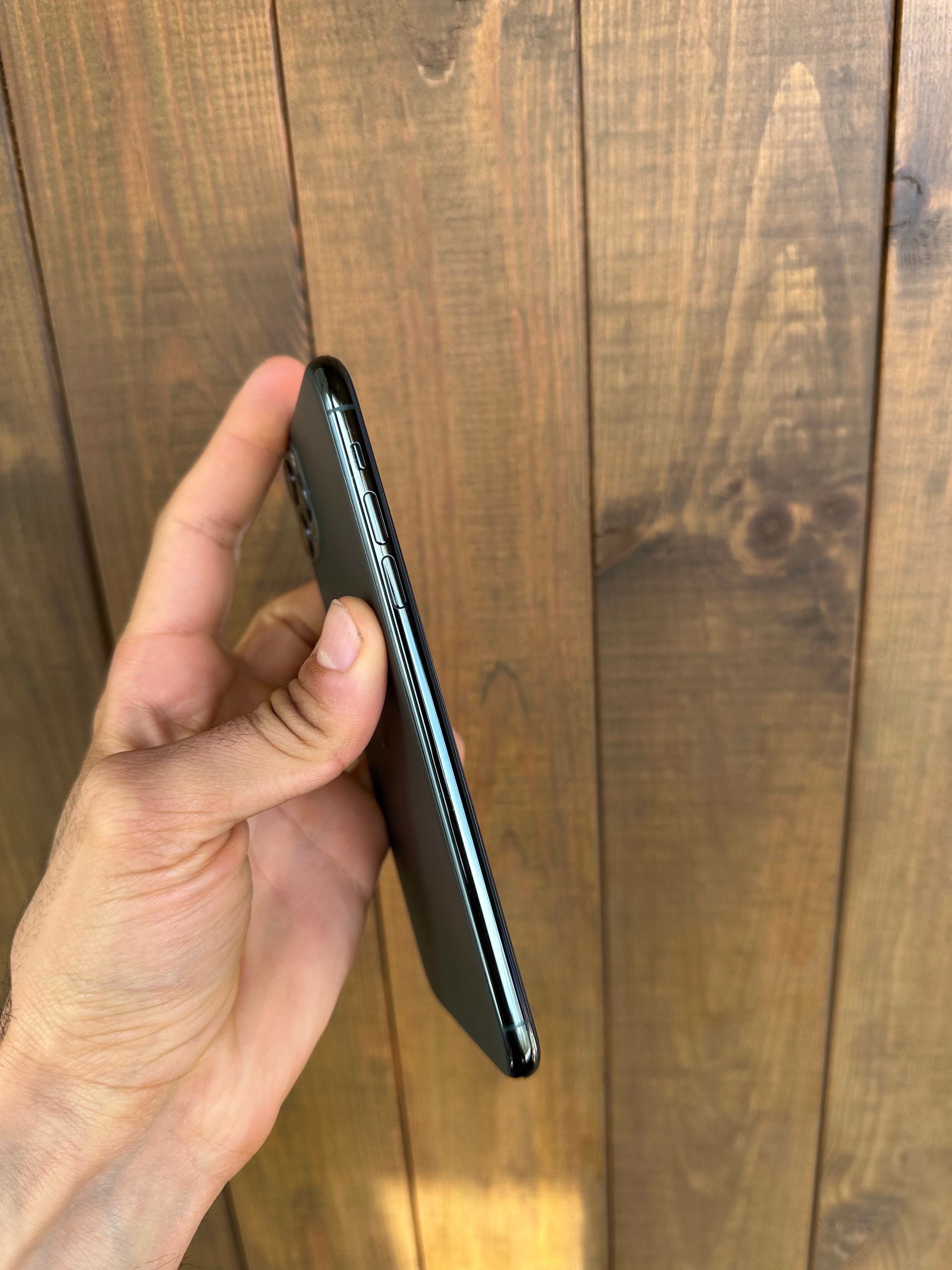 iPhone 11 pro max 256Gb 100% battery