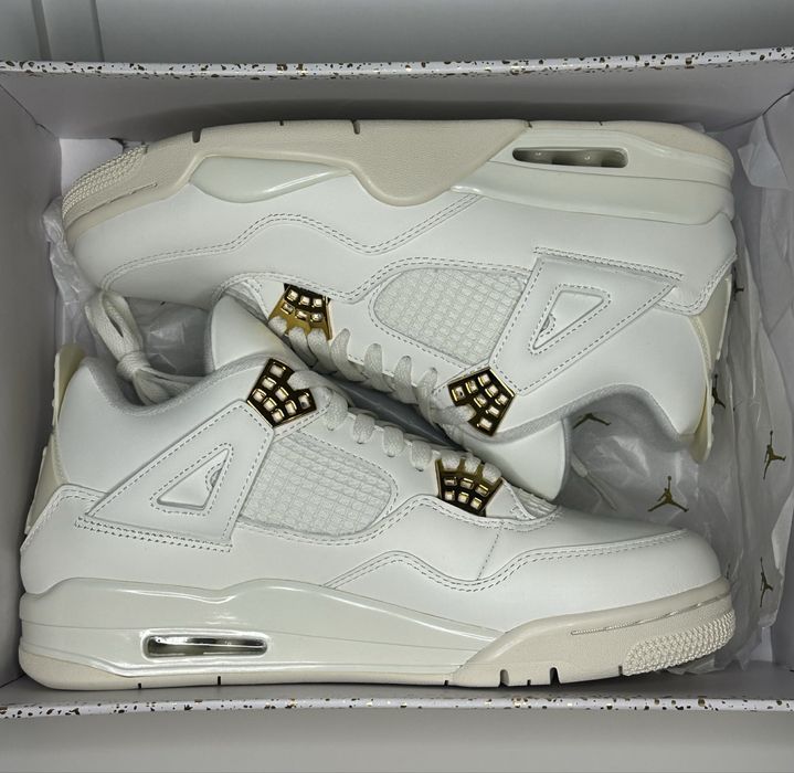 Nike Air Jordan 4 retro metalic gold