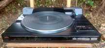 Gramofon Fisher MT-885R