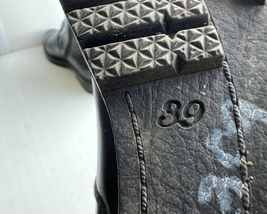 Зимові ботинки жіночі