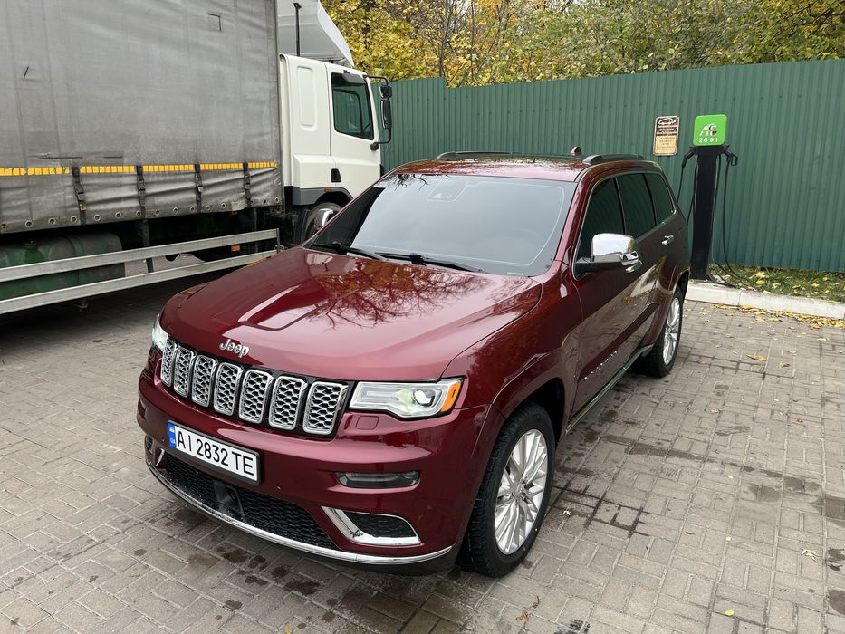 Grand cherokee Summit