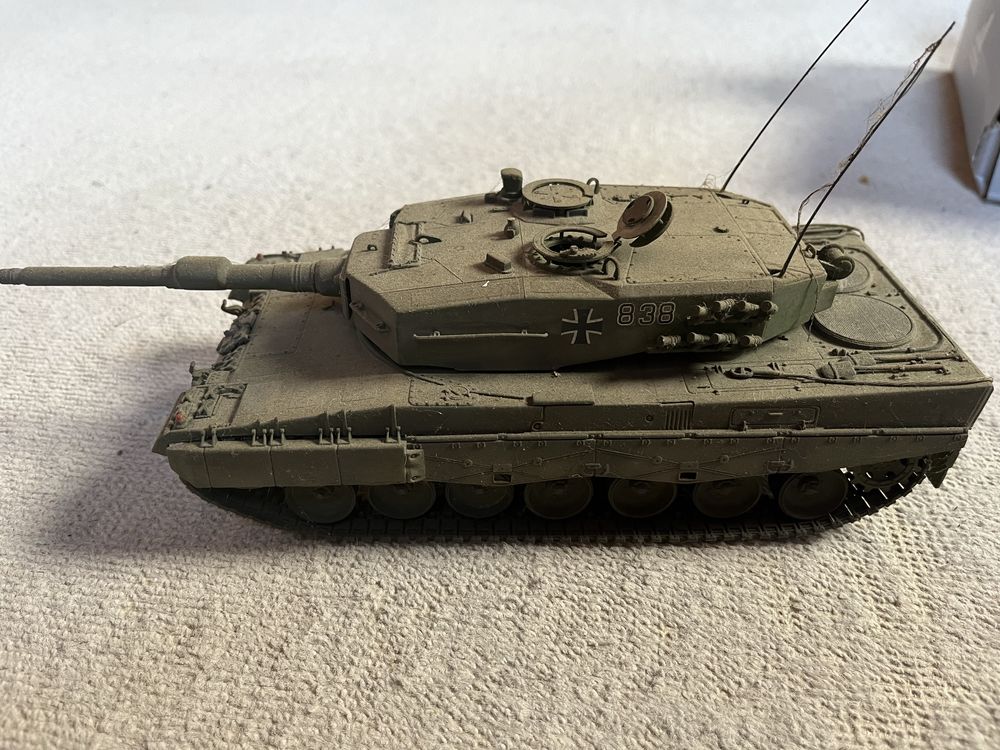 Model Leopard 2A4 skala 1:35