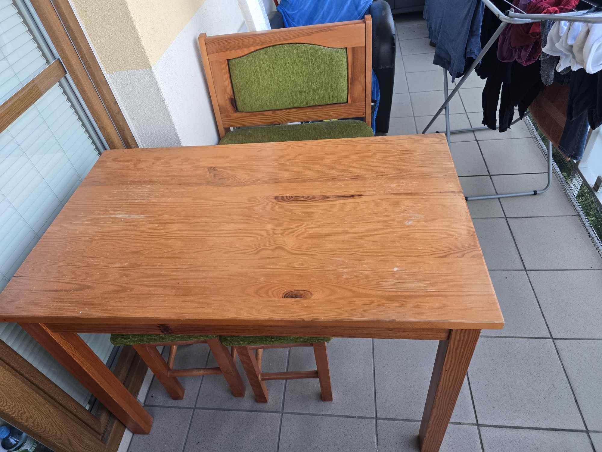 Drewniany narożnik+stól+2 taborety
