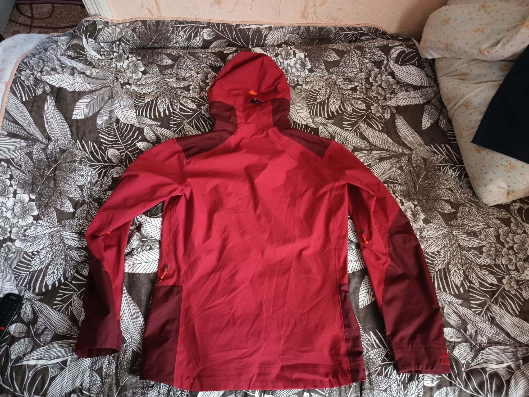 Куртка Quechua Hiking Waterproof Jacket