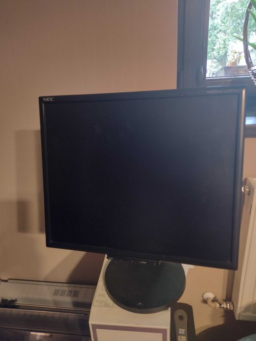 Monitor NEC multisync LCD 195 NX 19