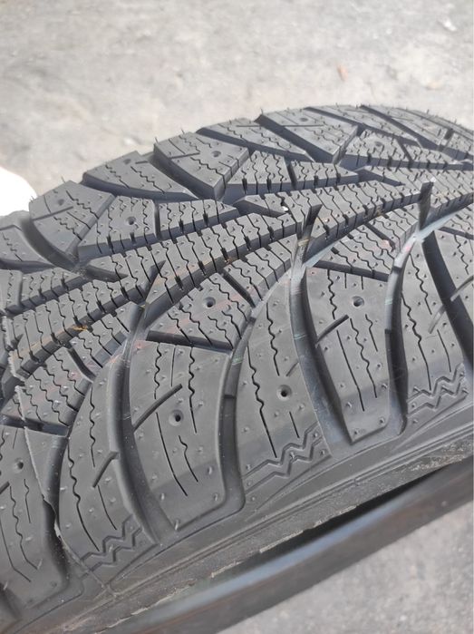 Продом зимові шини
