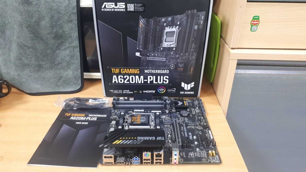 Материнська плата Asus TUF GAMING A620M-PLUS