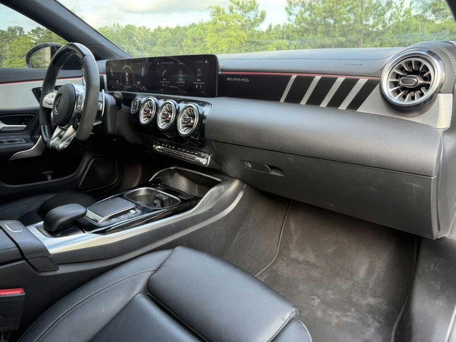 Mercedes-Benz CLA AMG CLA 35 4MATIC      2023