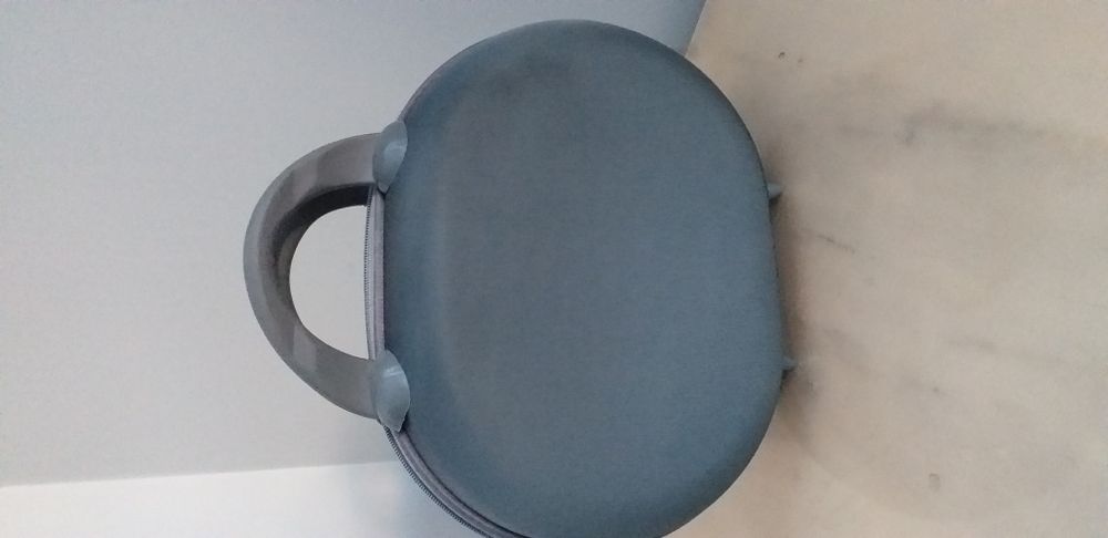 Kosmetyczka kuferek walizeczka