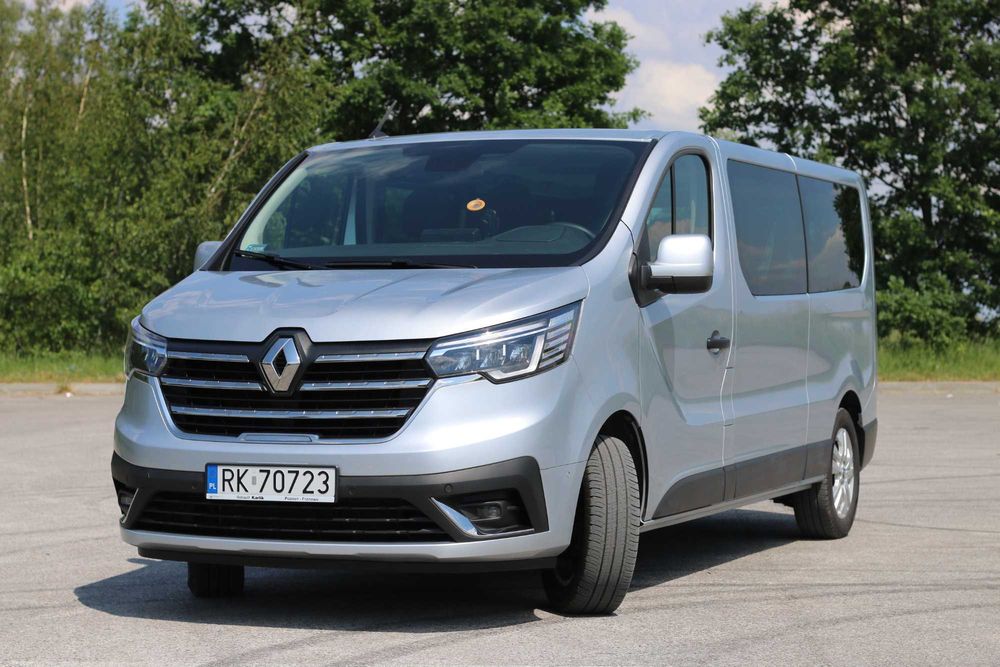 NOWY Renault Trafic 9-osobowy - wynajem bus, wypożyczalnia